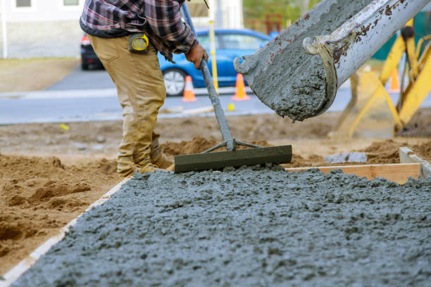 Best Concrete Walkway Installation  in Springfield, NE